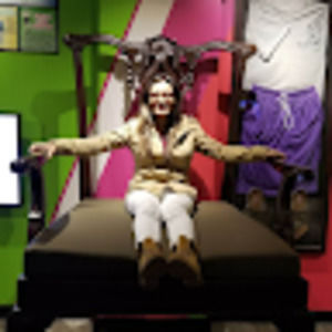 Meet your Posher, Camila